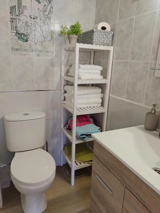 Hermoso Apartamento, Edificio Piscis Benalmadena 0*,  Spain